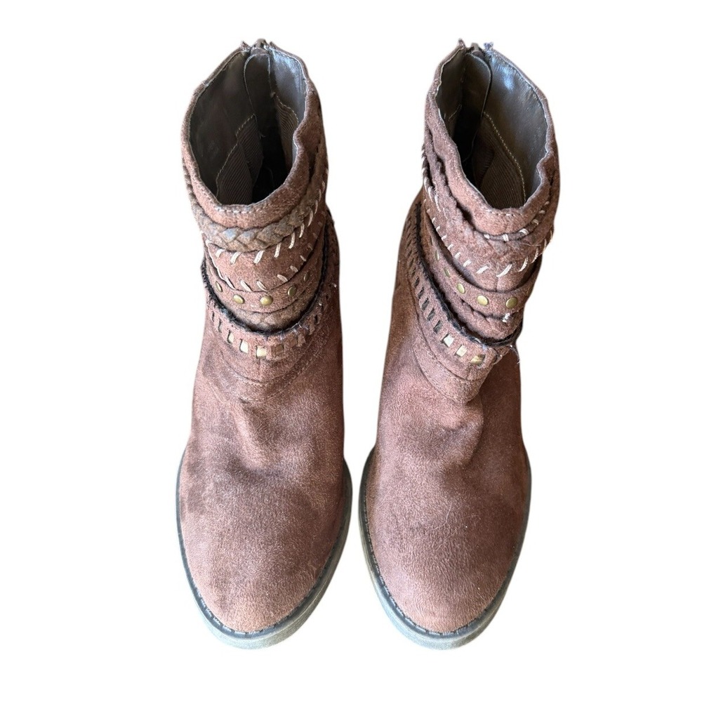 Sugar Womens Almond Toe Suede Brown Block Heel Booties Boots Studded 7.5 M - Picture 4 of 6